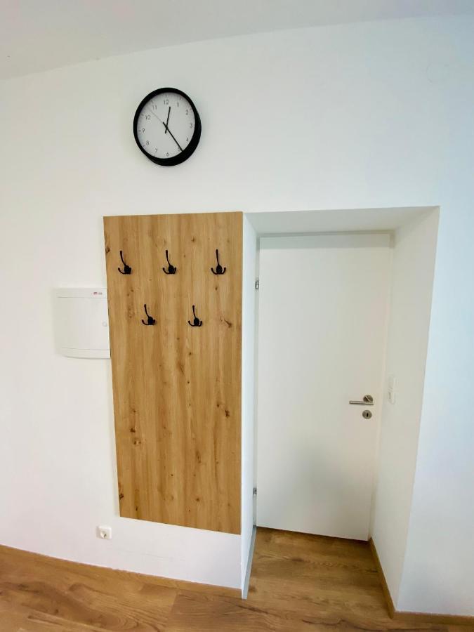Einzimmer-apartment 25 M2 Gartenzinken Im Zentrum Von * Bad Ischl